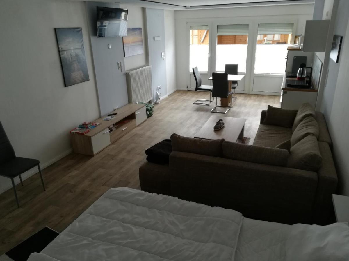 Frank Saathoff Apartment